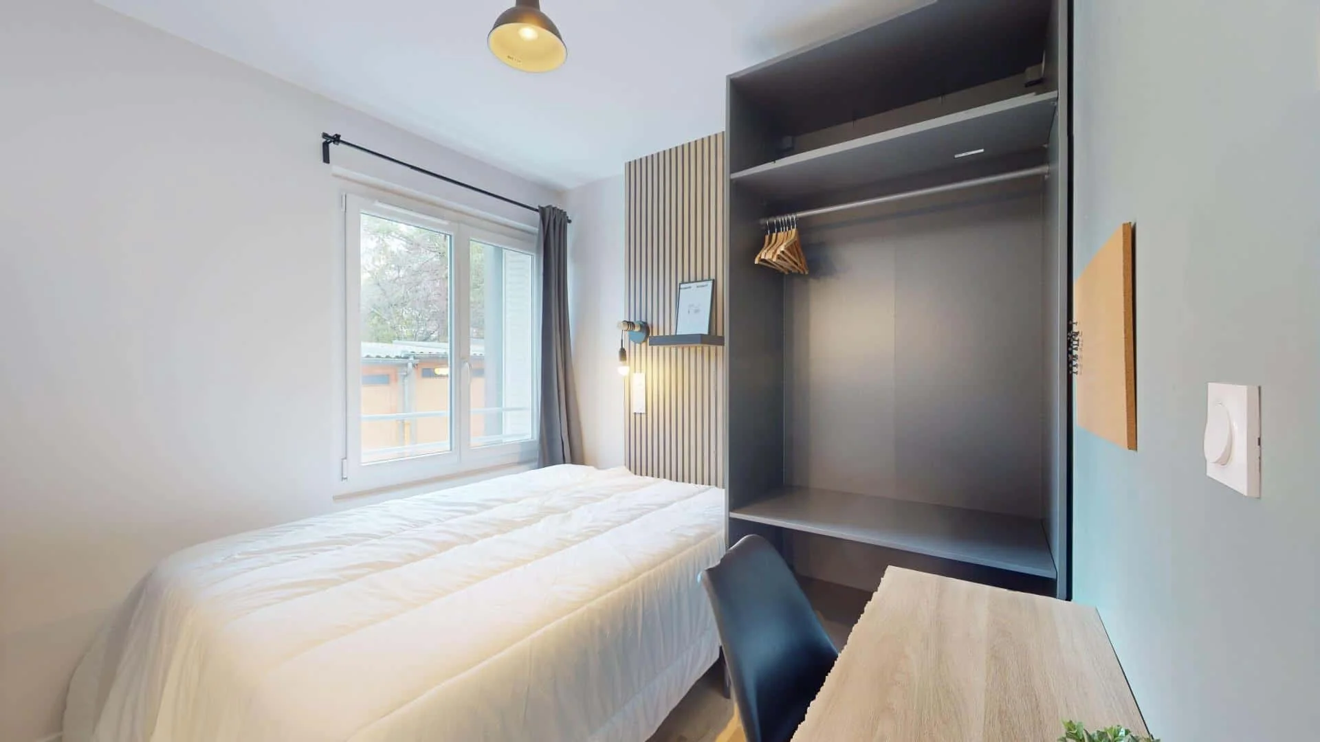 Budget-friendly student room close to campus in 