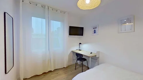 Prywatny pokój 32 Rue Anatole France, 29200 Brest, France, obraz 7 24