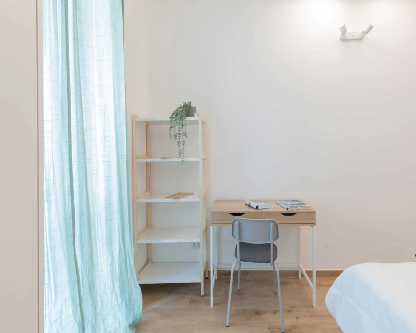 Cozy room for students available in