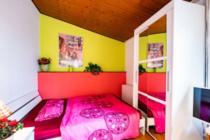Two bedroom accommodation in Bonn