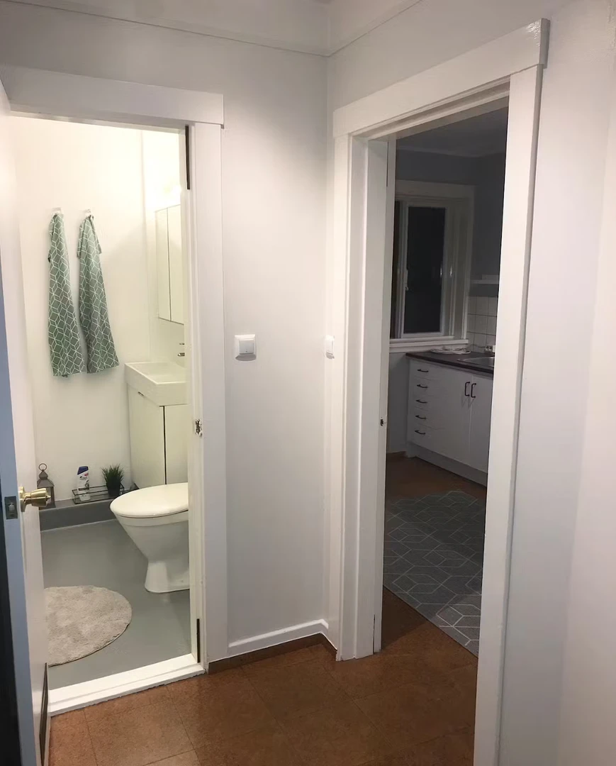 Quarto para alugar num apartamento partilhado em Reykjavík