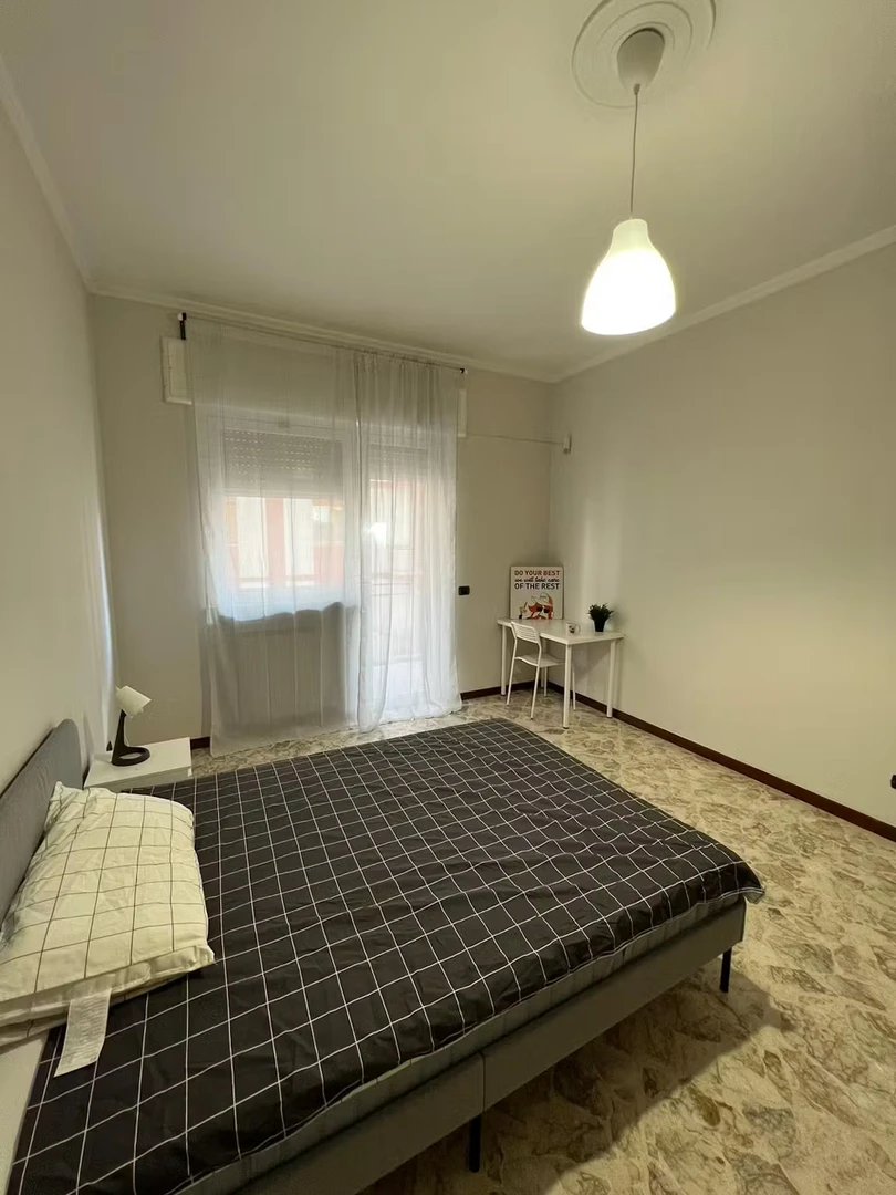 Room for rent in a shared flat in Bari