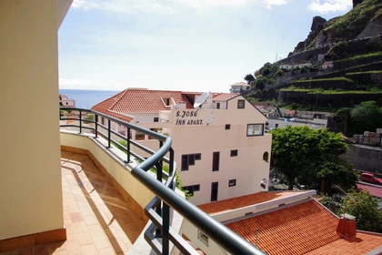 Madeira içinde merkezi konumda konaklama