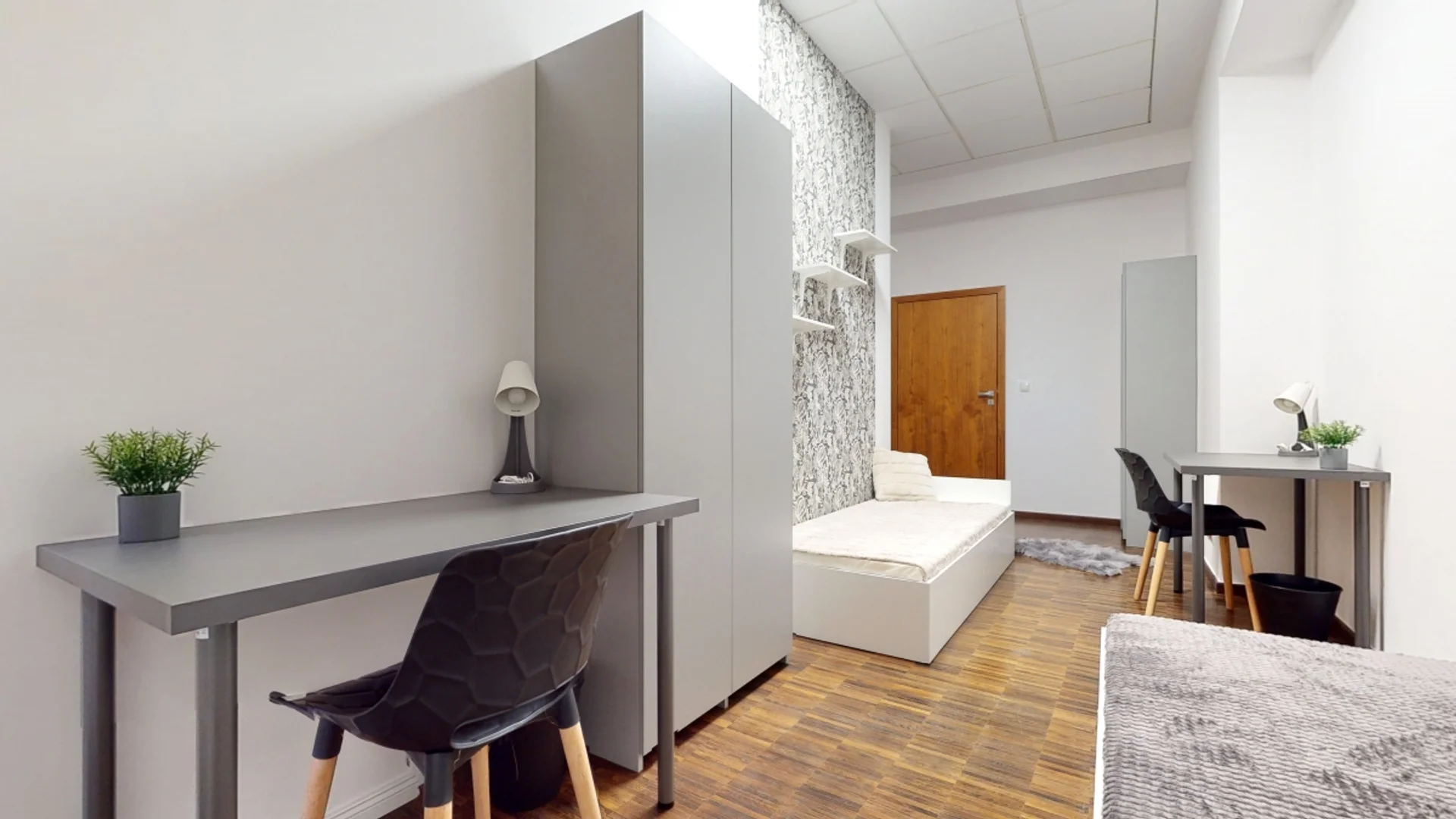 Habitación acogedora para estudiantes disponible en 