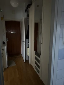 Alquiler de habitación en piso compartido en Uppsala