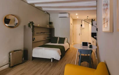 整套公寓 在 Carrer de Freixures, S. Pere, Santa Caterina, i la Rib., 10的图像2
