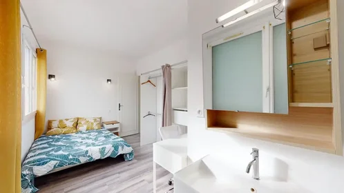 Özel oda konumu Avenue d'Ossau, , 1 10 görüntüsü