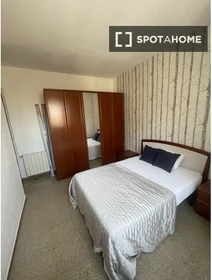 Barcelona de çift kişilik yataklı kiralık oda