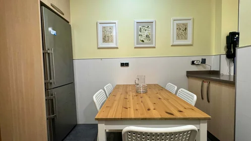 Private room at Autonomia Kalea, Bilbo, Bizkaia, Spain, image 1 of 10