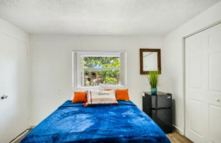 Bright private room in Miami