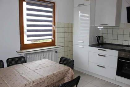 Appartamento con 2 camere da letto a bergisch-gladbach