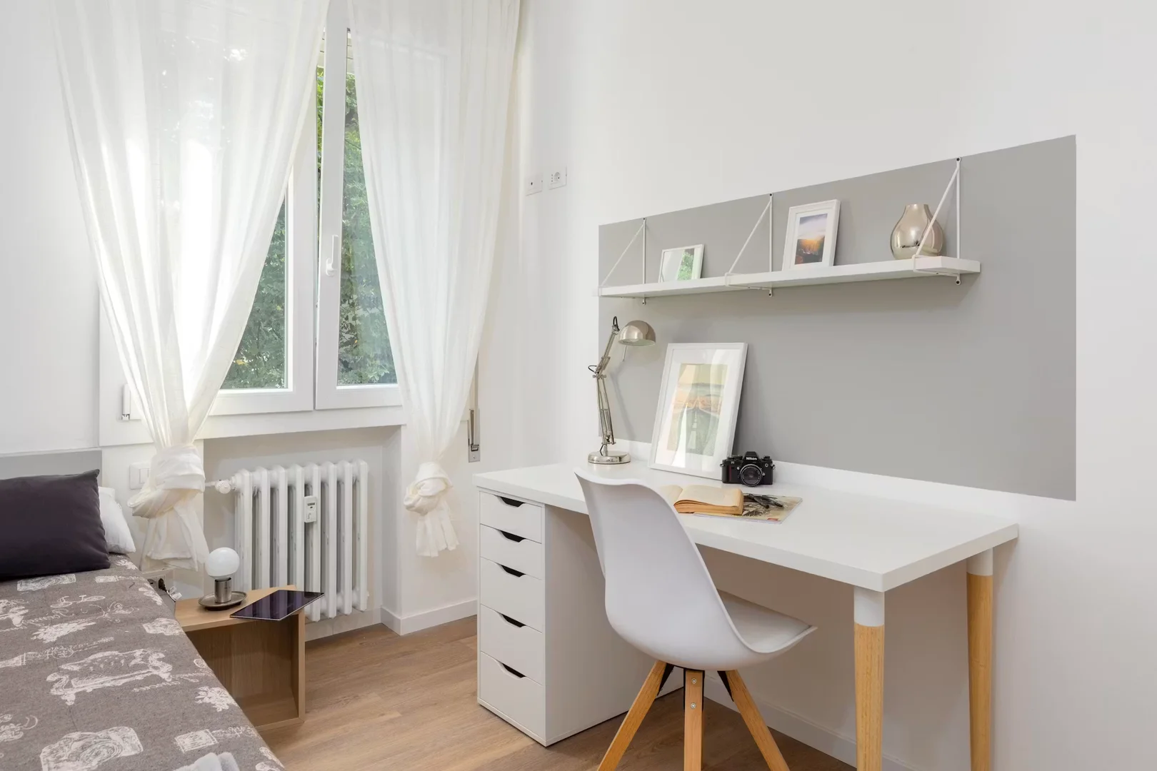 Bezahlbares Zimmer für Studenten mit ausreichender Beleuchtung in 