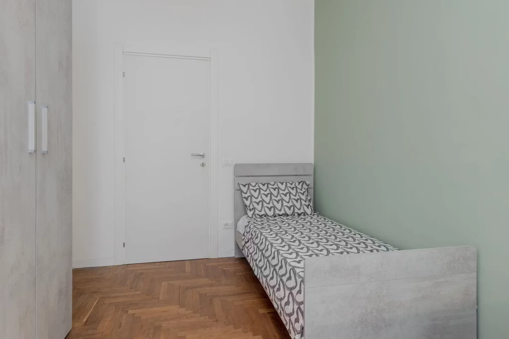 Studentenfreundliches Zimmer in mit modernen Annehmlichkeiten