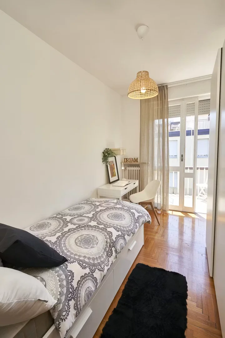 Komfortables und geräumiges Studentenzimmer in 