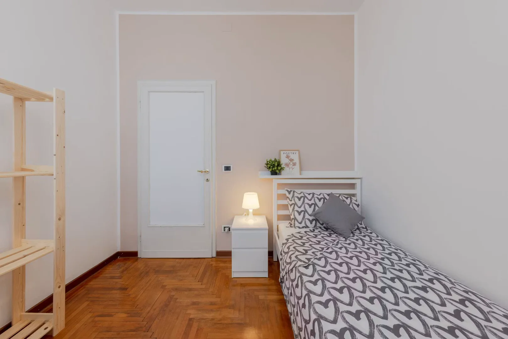 Chambre d'étudiant bon marché à proximité du campus dans 