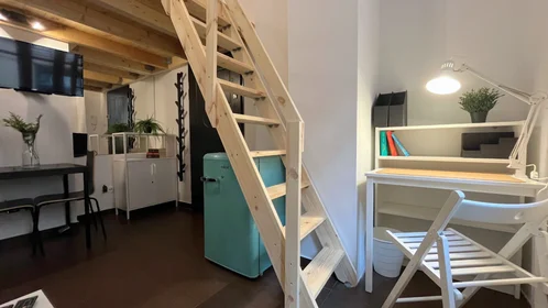 Evin tamamı konumu ul. Odrzańska 6A/2B, 5 9 görüntüsü