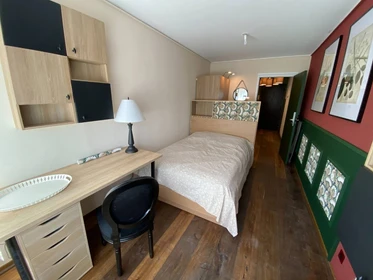 Renting rooms by the month in strasbourg