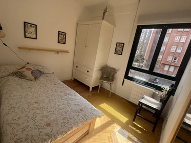 Room for rent with double bed gijon