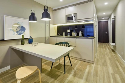 Apartamento totalmente mobilado em Estugarda