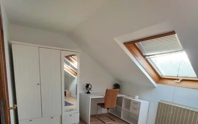 Cheap private room in {area}