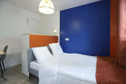 私人房间 在 56 Bd Saint-Michel, 49100 Angers, France, 9的图像1