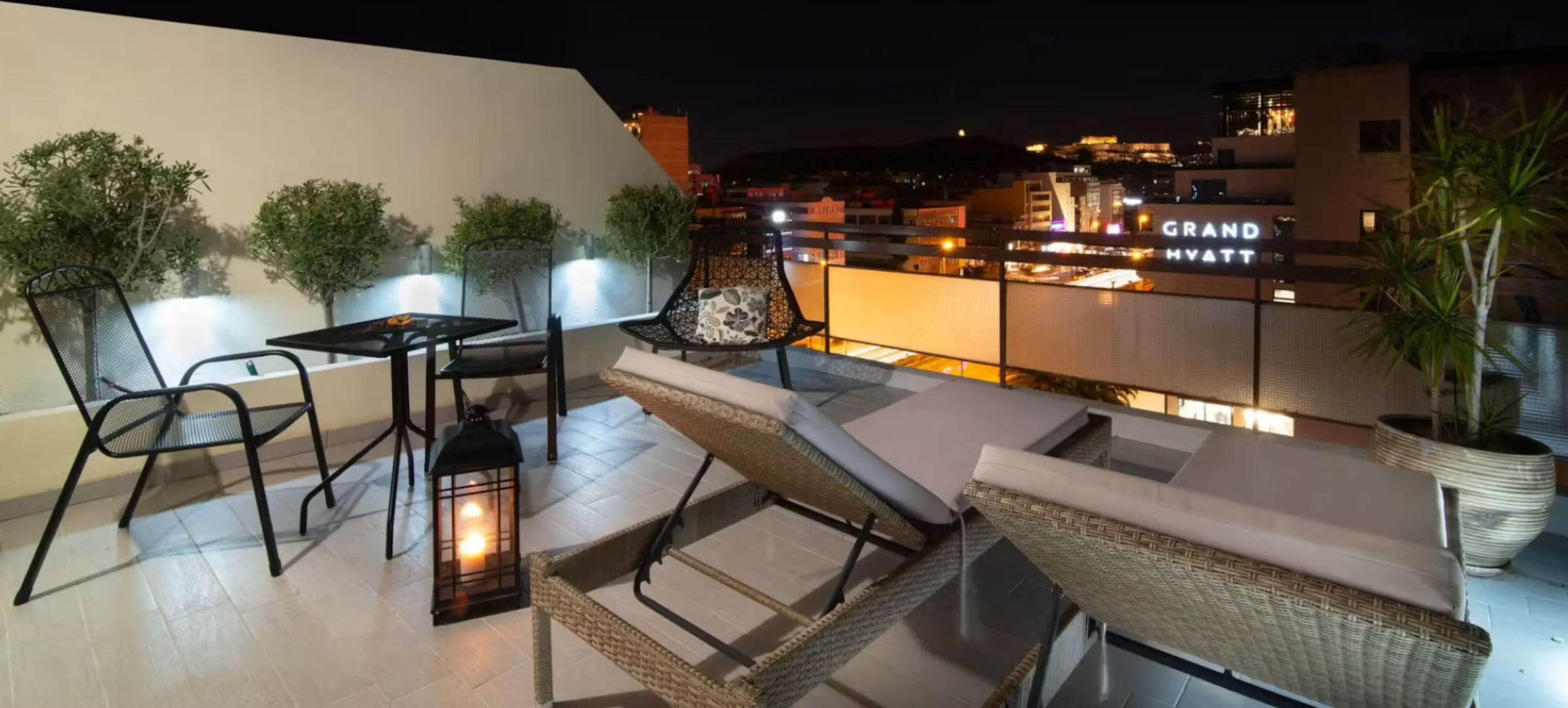 Tringeta, Athens