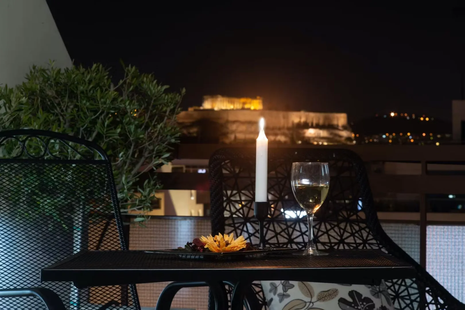 Tringeta, Athens