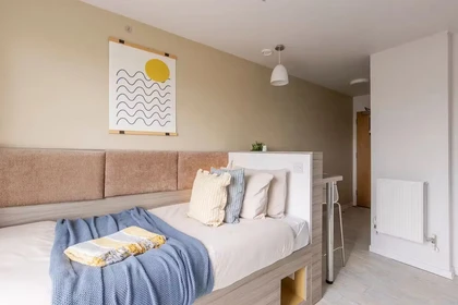 Quarto para alugar ao mês em Coventry