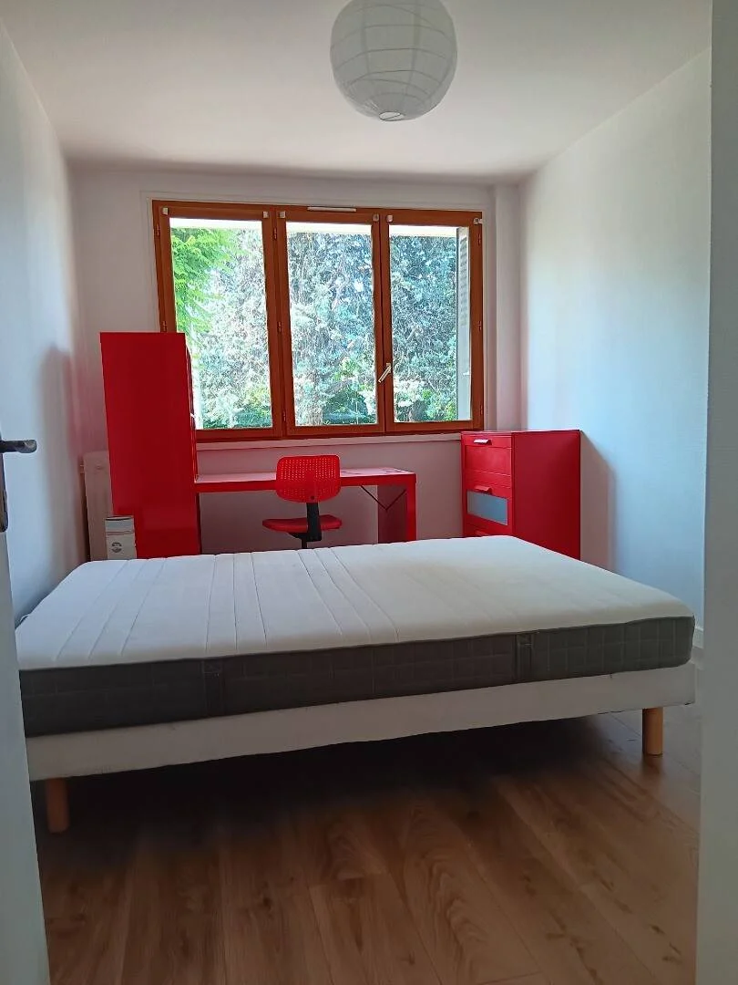 Komfortables und geräumiges Studentenzimmer in 