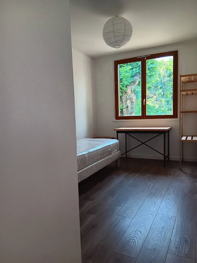 Bezahlbares Zimmer für Studenten mit ausreichender Beleuchtung in 