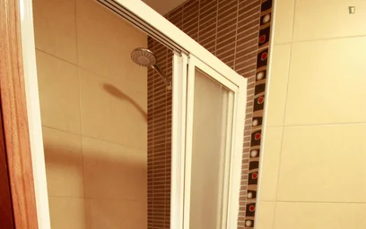 Stanza privata in Av. de Madrid, immagine 19 di 23