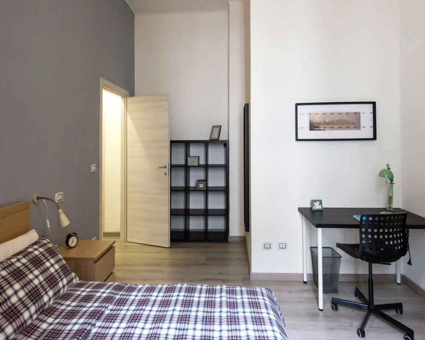 Quarto amigo do estudante em com comodidades modernas