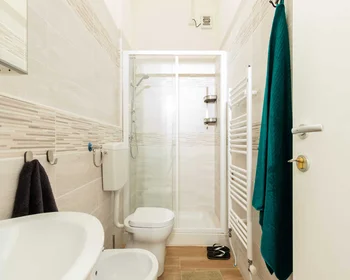 Private room at Viale Alfredo Oriani, image 18 of 24