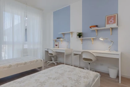 Chambre en colocation dans un appartement de 3 chambres Padova