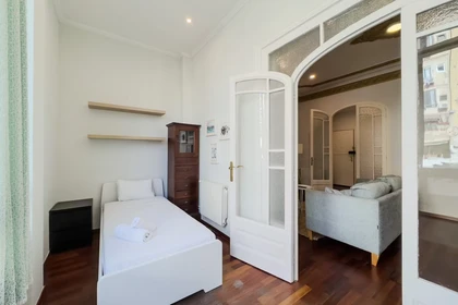 Cheap private room in Barcelona
