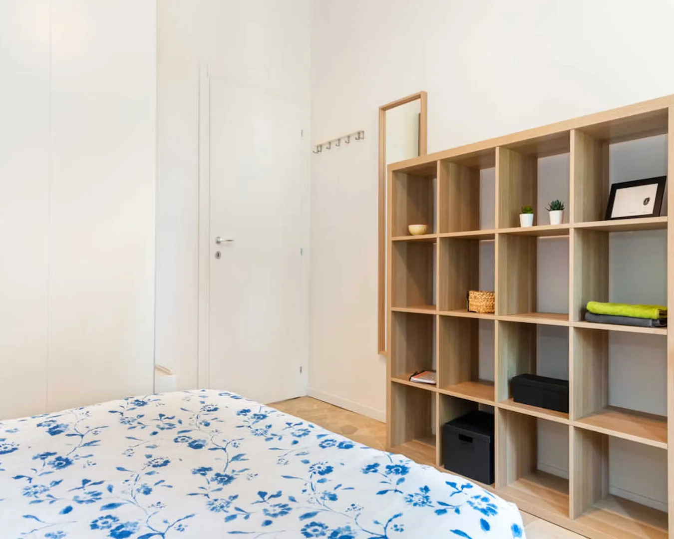Chambre d'étudiant économique avec emplacement pratique dans