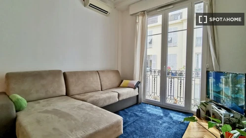 Apartamento entero totalmente amueblado  en Niza