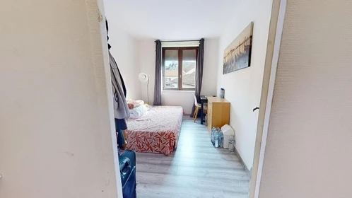 Alquiler de habitación en piso compartido en Saint-étienne