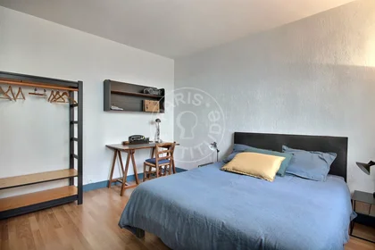 Accommodation with 3 bedrooms in {area}