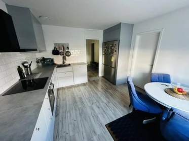Apartamento moderno e brilhante em Estocolmo
