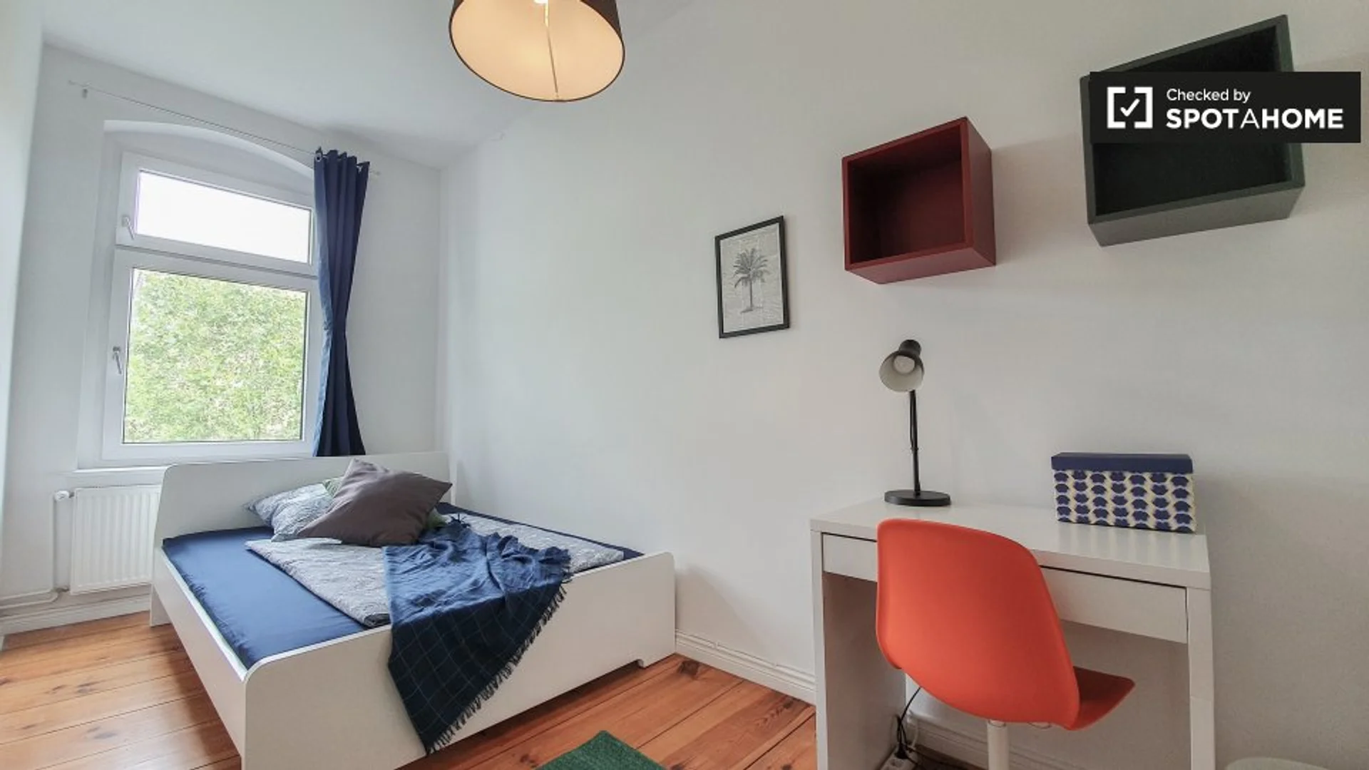 Quarto amigo do estudante em  com comodidades modernas