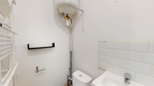 Stanza privata in 53 Boulevard Jean Royer, immagine 9 di 22