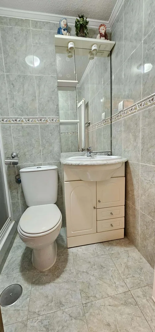 Quarto acolhedor para estudantes disponível em 