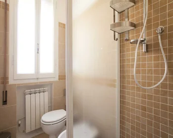 Chambre privée à Via Oberdan, image 16 de 16