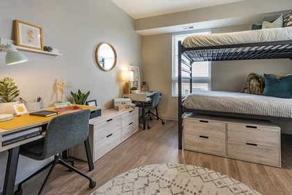 Accommodation with 3 bedrooms in Minneapolis