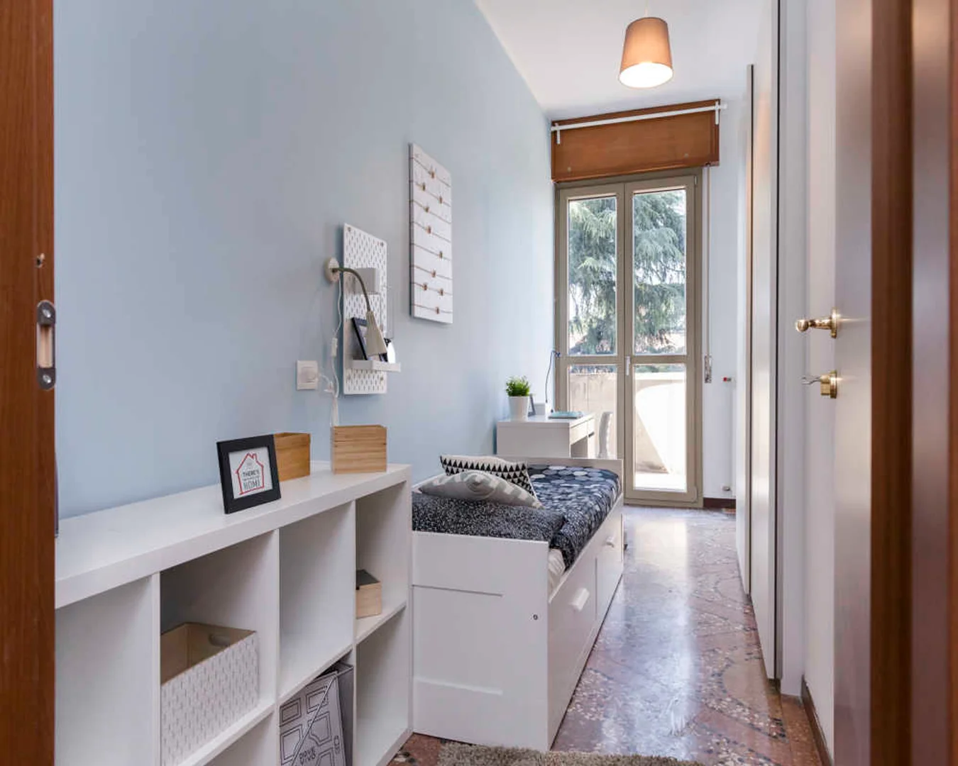 Habitación en apartamento estudiantil en alquiler en , completamente amueblado