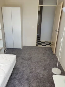 Room for rent with double bed amsterdam