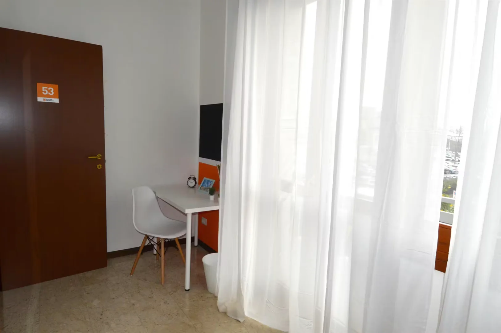 Habitación para estudiantes en  con modernas comodidades