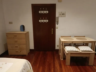 Alojamiento con 3 habitaciones en San Sebastián