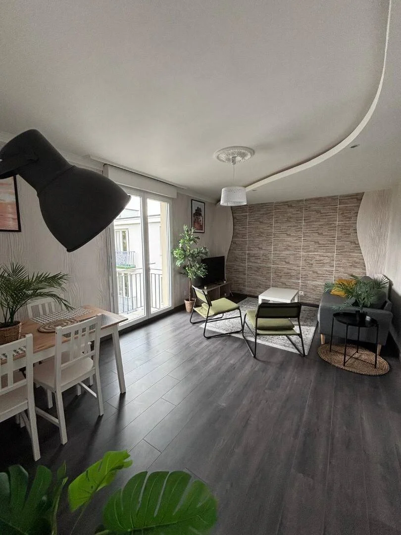 Habitación estudiantil económica cerca del campus en 